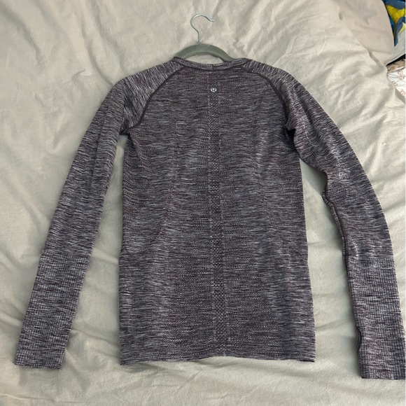 lululemon athletica Tops - Lululemon long sleeve swiftly tech top